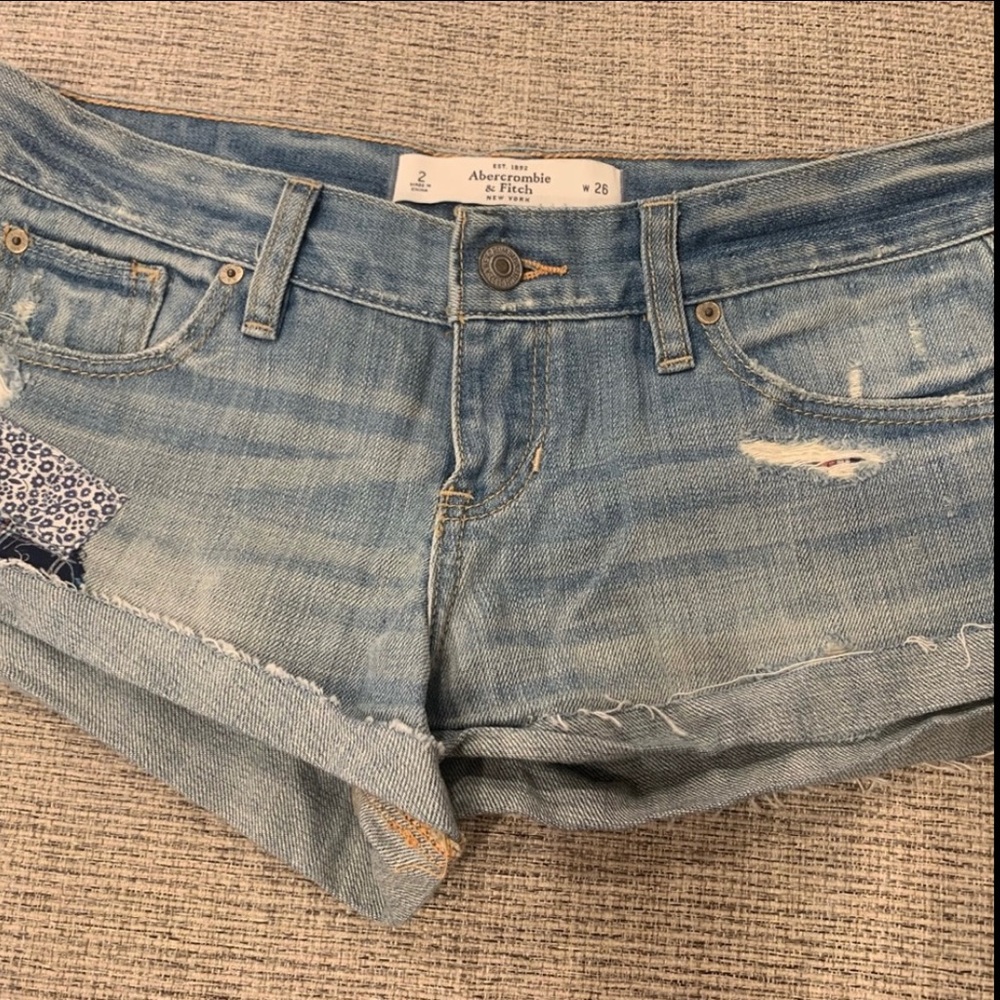 🔷 Abercrombie - Size: 2 - Shorts